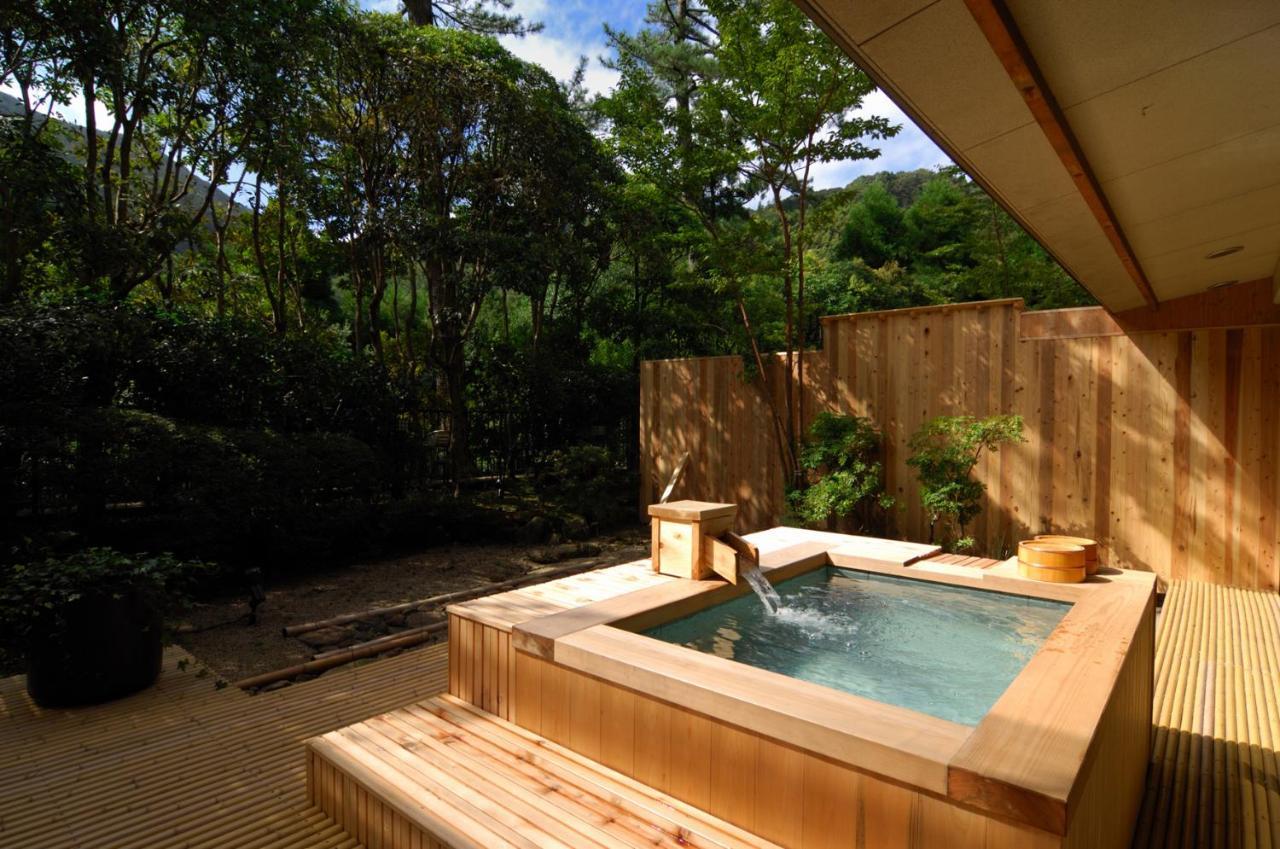 Hotel Oku Yugawara Sansuirou Exterior foto